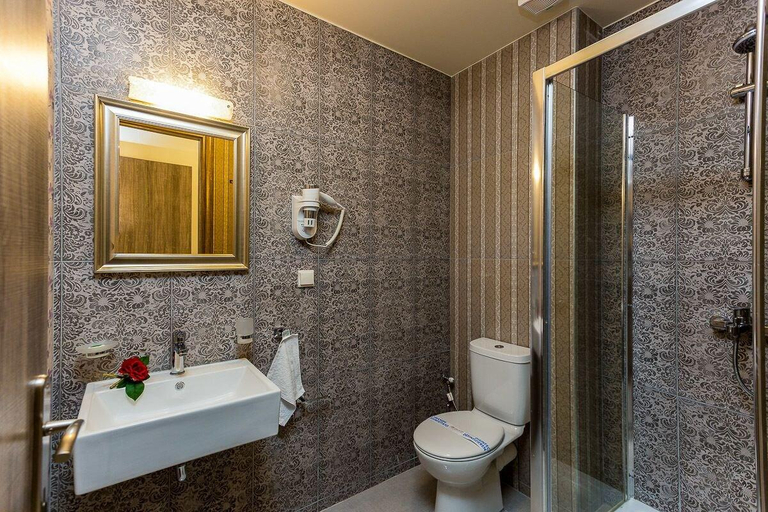 Bathroom 5, Polyxenia Suites, Crete