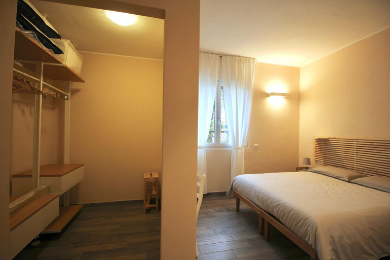 Bedroom 2, Hayloft, Milano