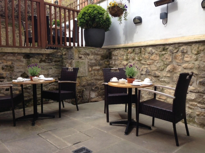 Public Area 3, Vanbrugh House Hotel, Oxfordshire
