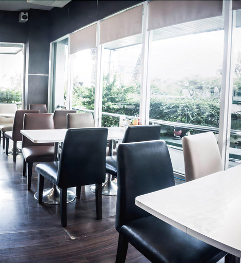 Food & Drinks 5, Maneerote Hotel Surin, Muang Surin