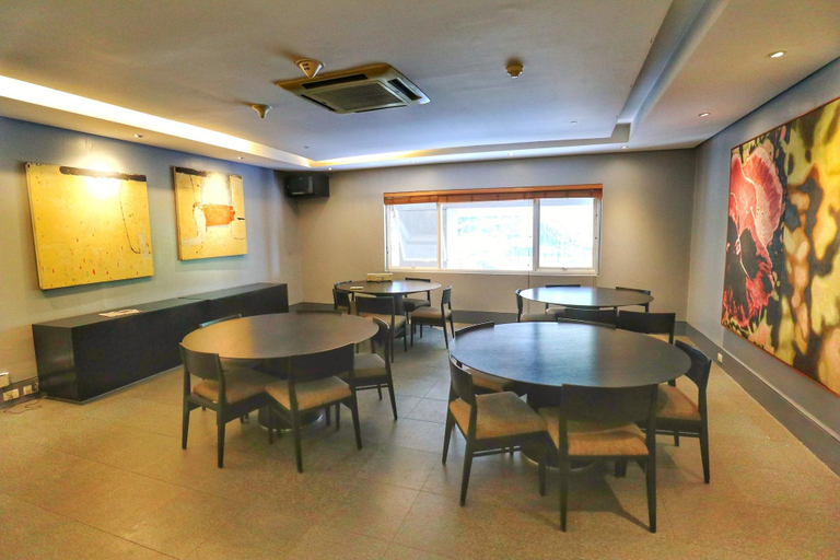 Food & Drinks, A-South of Market SOMA, Taguig