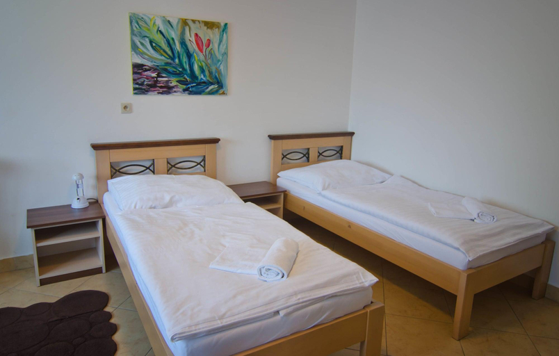 Bedroom 4, Garni Hotel Fatra, Žilina
