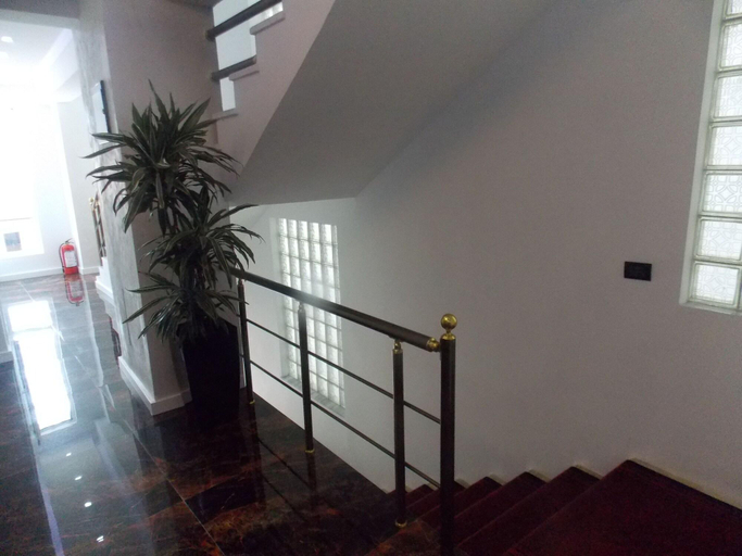 Public Area 2, Diamond Prestige Hotel, Sarandës