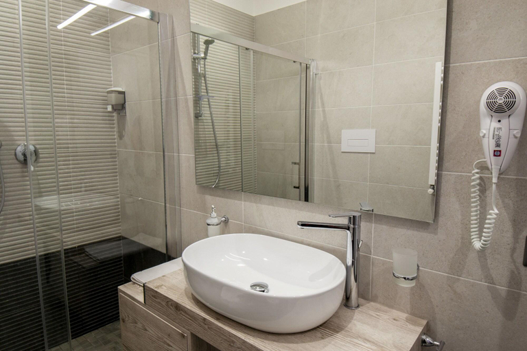 Bathroom 5, B&B Maremy - 4 Elementi, Napoli