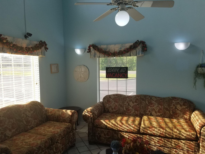 Public Area 3, Key West Inn Clanton, Chilton