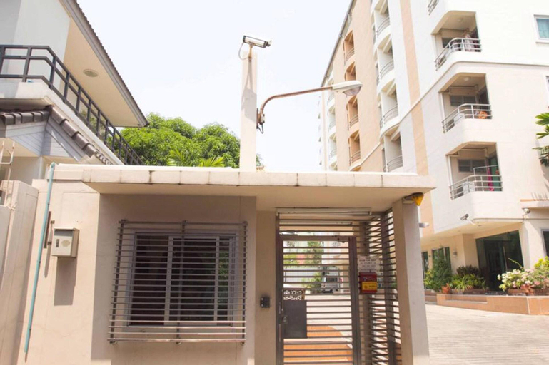 Exterior & Views 2, Jitthamas Residence, Huai Kwang