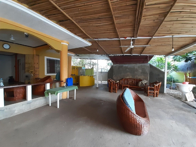 Public Area 3, Flower Garden Hostel, Puerto Princesa City