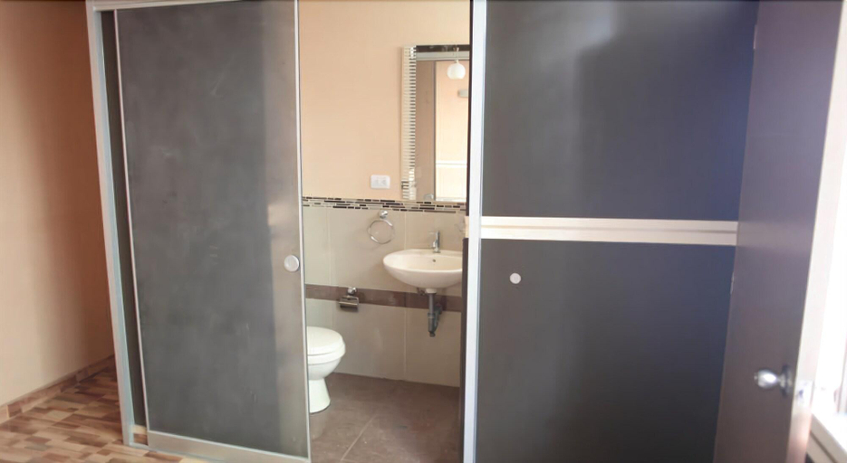 Bathroom 4, The Florian's B&B, Trujillo