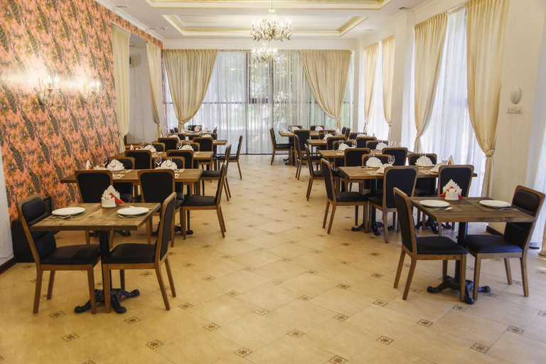 Food & Drinks 5, Promenade Park Hotel, Shymkent