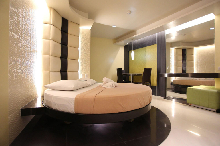 Bedroom 21