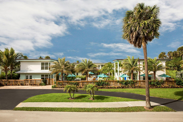 Exterior & Views 2, Sun Dek Beach House, Palm Beach