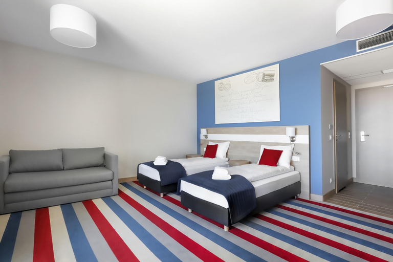 Bedroom 3, Hotel Skipper, Puck