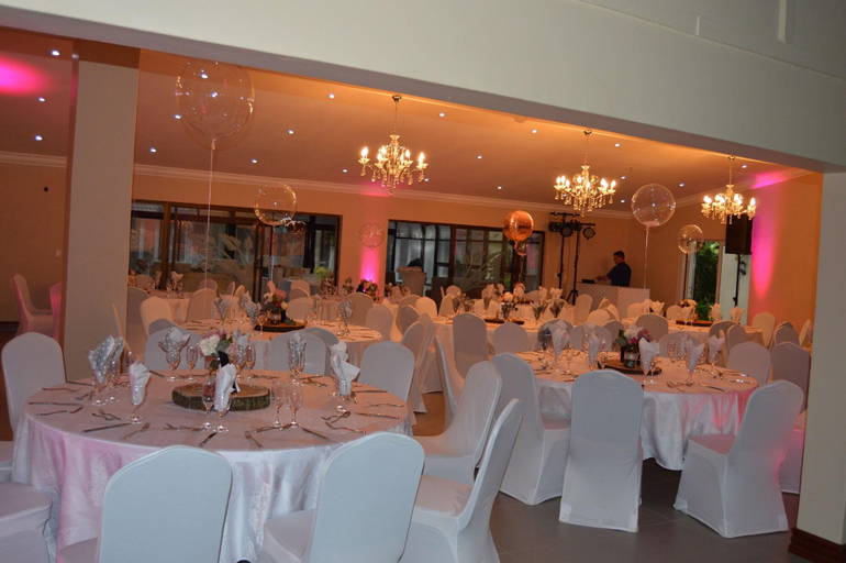 Food & Drinks 5, Airport Garden Boutique Hotel, Ekurhuleni