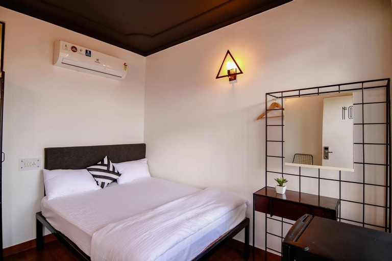 Bedroom 2, Letsbunk Poshtel, West