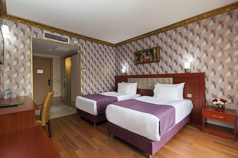 Bedroom 3, Alrazi Hotel, Bakırköy