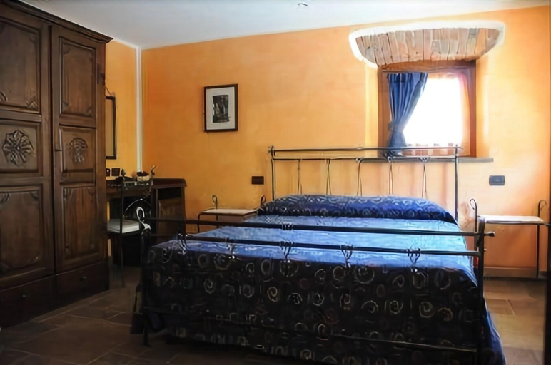 Bedroom 3, Lo Teisson, Aosta