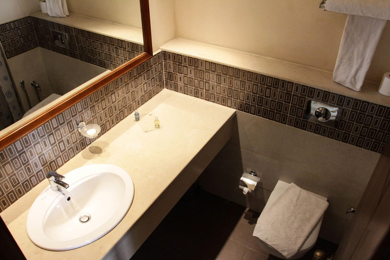 Bathroom 4, Résidence Le Consul, Bab Bhar