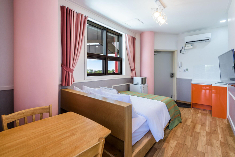 Bedroom 3, Banhakeura Pension, Jeju
