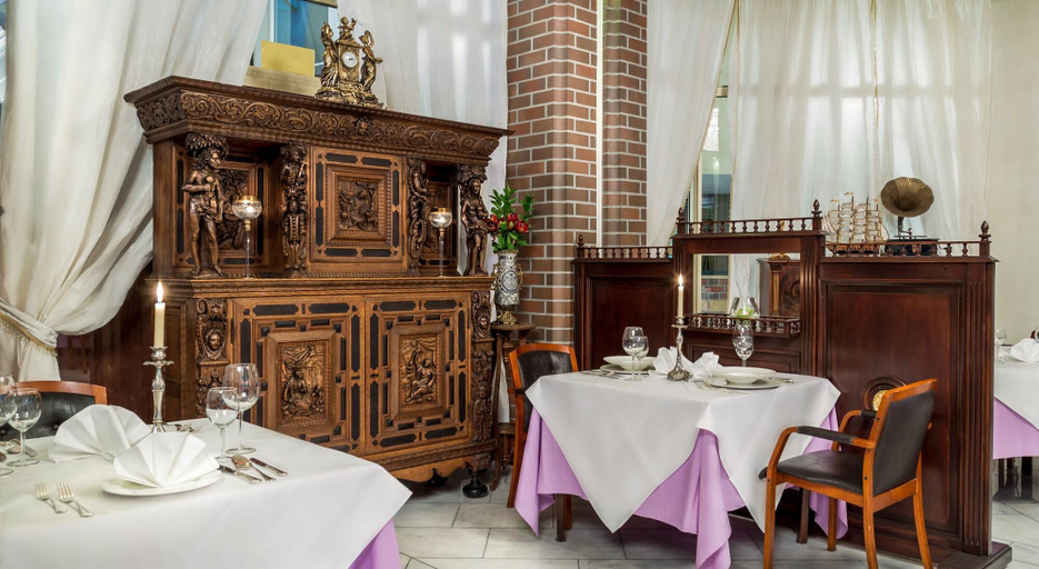 Food & Drinks 5, Hotel im. Jana Pawła II, Środa Śląska