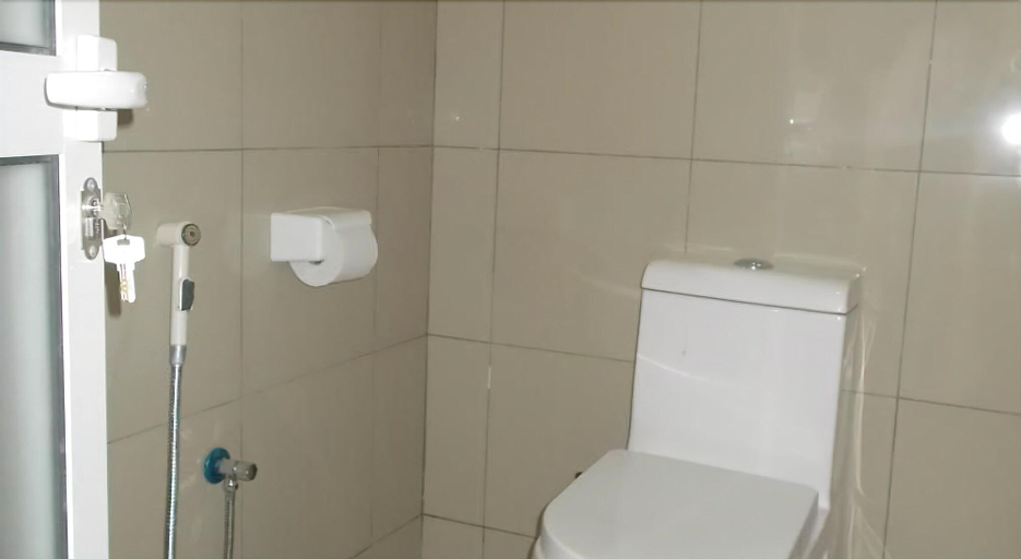 Bathroom 4, Airport Transit Lodges, Ilala