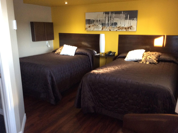 Bedroom 4, Miami Motel, Francheville