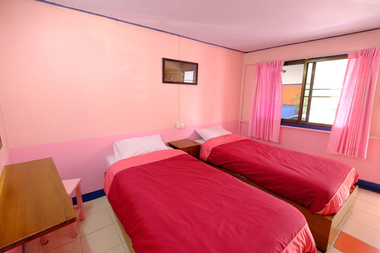 Bedroom 3, Penporn Guesthouse, Muang Mae Hong Son