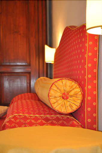 Bedroom 4, Il Mattino ha l'oro in bocca, Pisa
