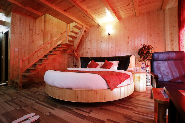 Bedroom 2, The Moniker Resort And Spa, Kullu
