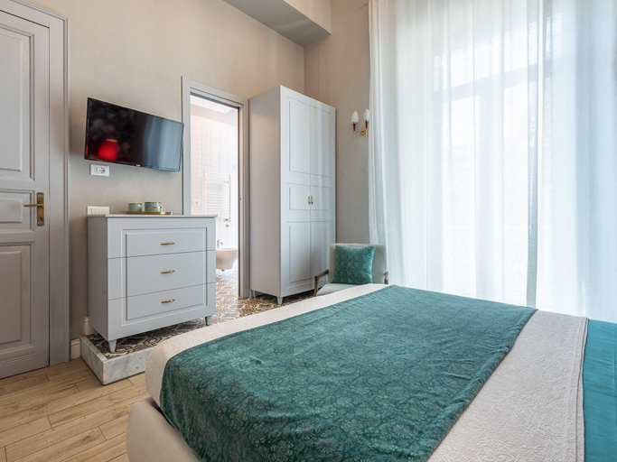 Others 5, Guest House 73, Cagliari