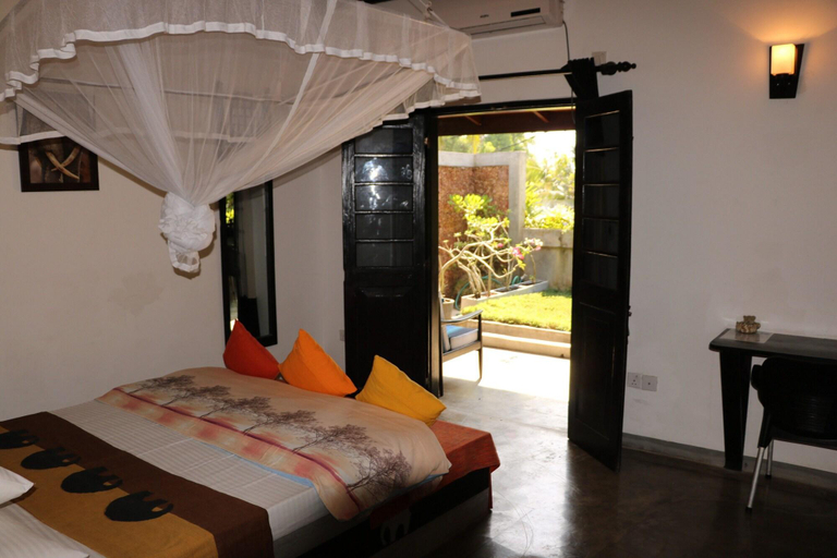 Bedroom 3, Whispering Ocean, Panadura