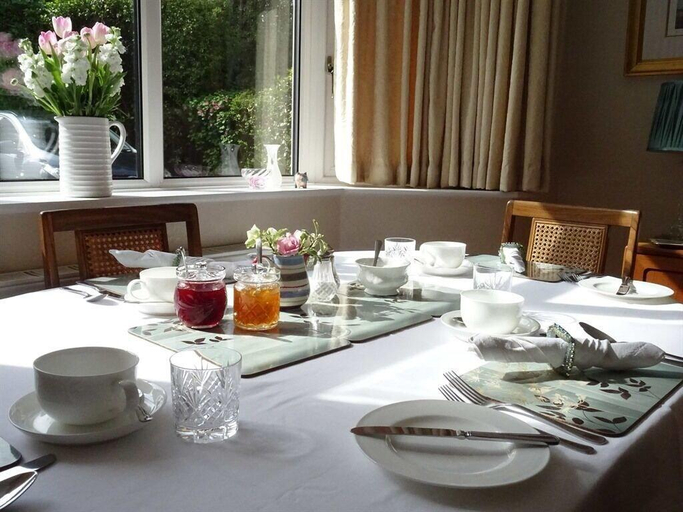 Others 5, Honey Lodge, Poole