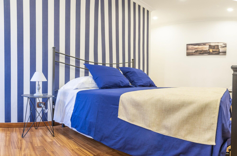 Bedroom 3, Petrucci B&B, Napoli