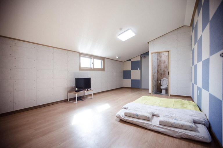 Bedroom 5, Kirin Guesthouse - Hostel, Jeonju