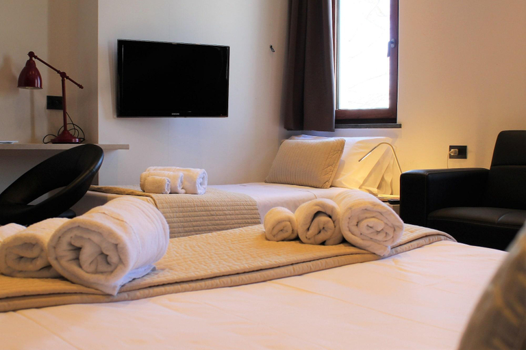 Bedroom 4, OttoMood B&B, Catania