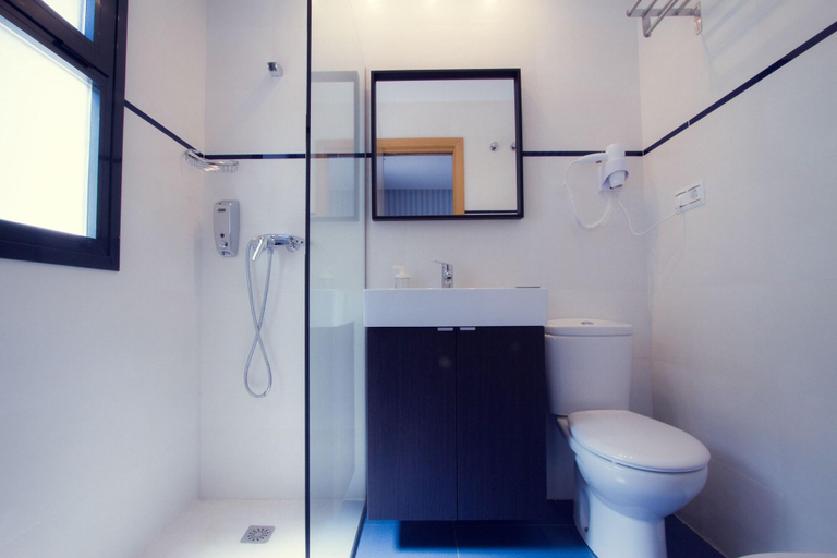 Bathroom 4, Pixel, Málaga