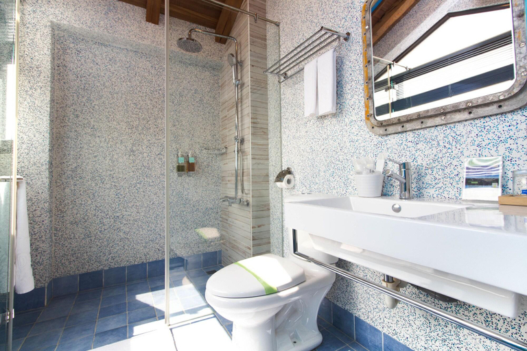 Bathroom 4, Donuts Garden House, Yilan