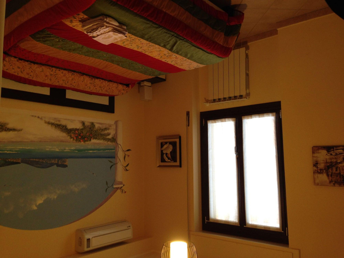 Others 4, B&B La Porta Accanto, Sassari