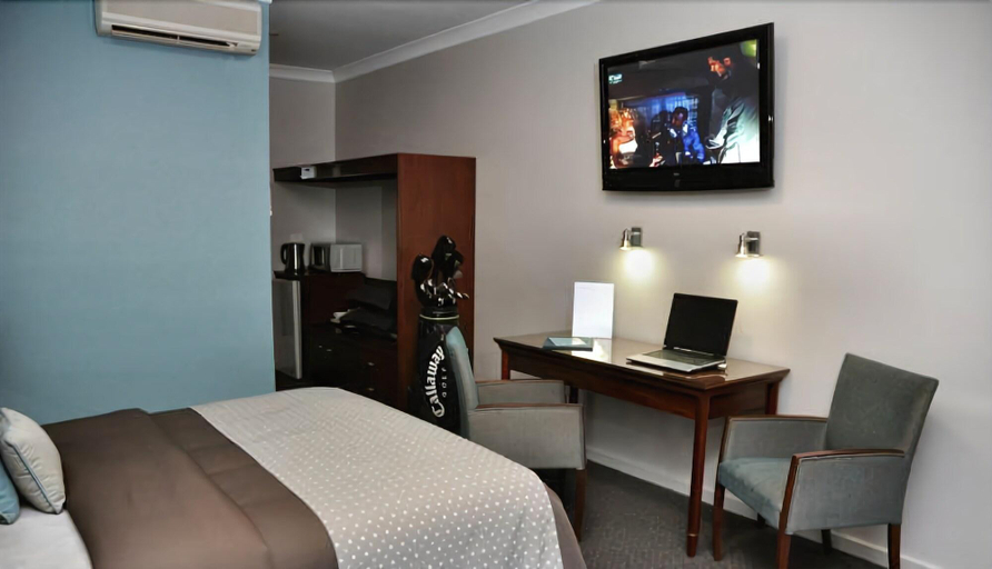 Bedroom 3, Pastoral Hotel Motel, Port Augusta