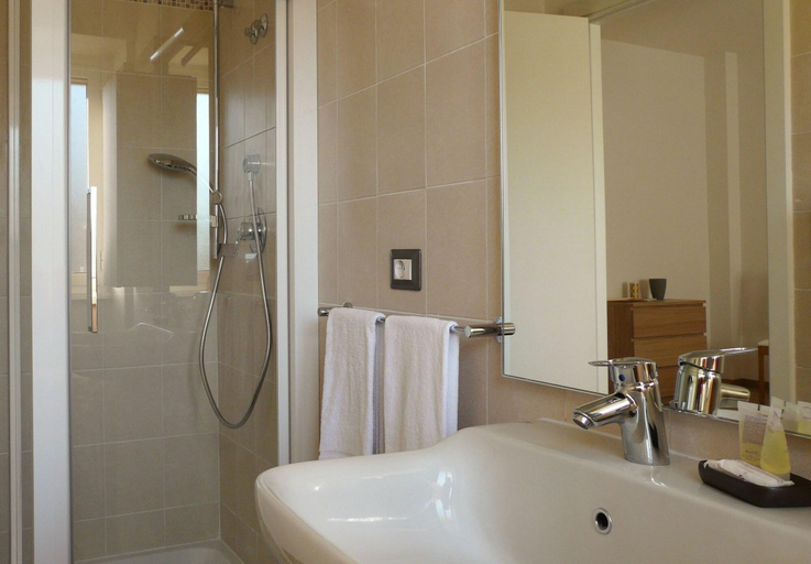 Bathroom 5, Atticoromantica, Rome