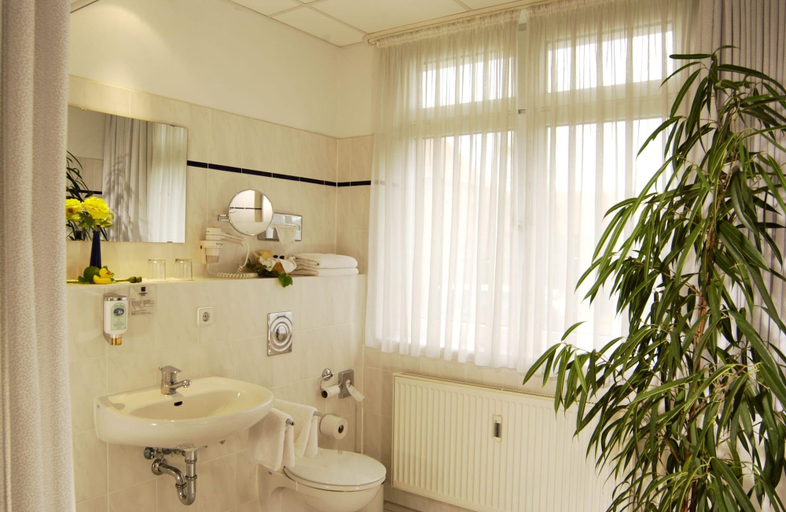 Bathroom 4, Andersen Hotel Birkenwerder, Oberhavel