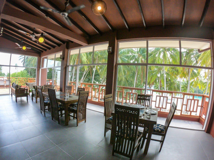 Food & Drinks 5, Silver Oasis Maldives, Kaafu Atoll