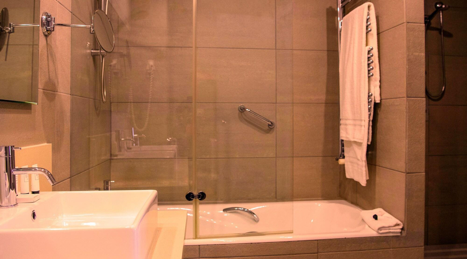 Bathroom 4, Ibersol Atrio Del Mar, Murcia