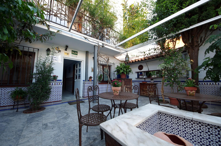 Public Area 2, Pension Aduar, Málaga