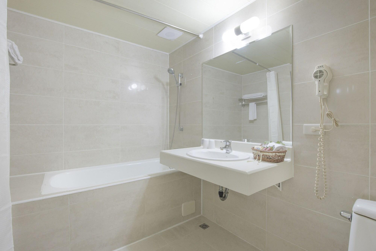 Bathroom 4, Hu house, Kaohsiung