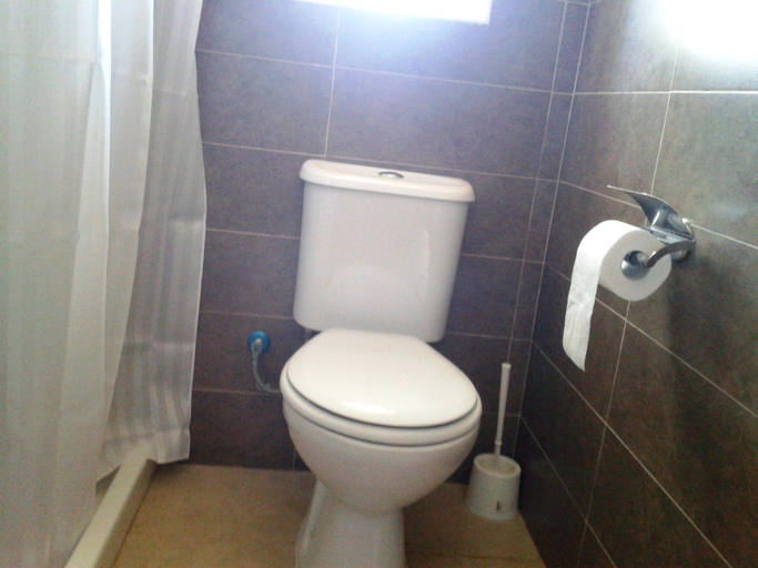 Bathroom 3, Sensi Hotel