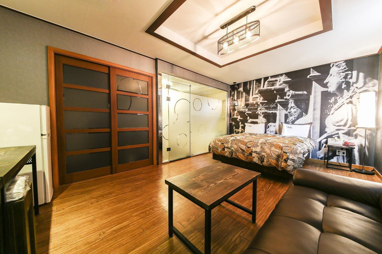 Bedroom 4, Q Hotel, Yongin