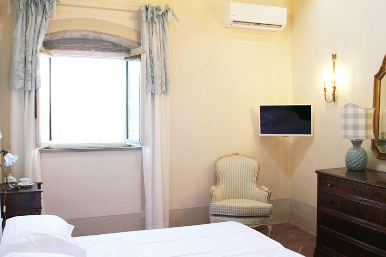 Bedroom 4, Villa Fillinelle, Florence