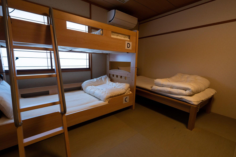 Bedroom 4, Guest House Ouka - Hostel, Takayama