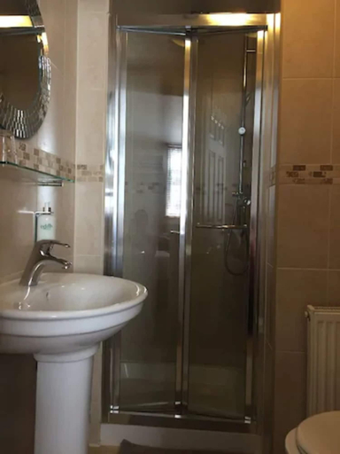 Bathroom 3, Aviva Studio Apartments, London