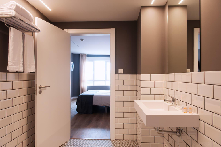 Bathroom 4, Hotel Los Campones, Asturias